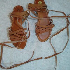 Bamboo  size 7  leather tie up sandals   saddle/caramel color